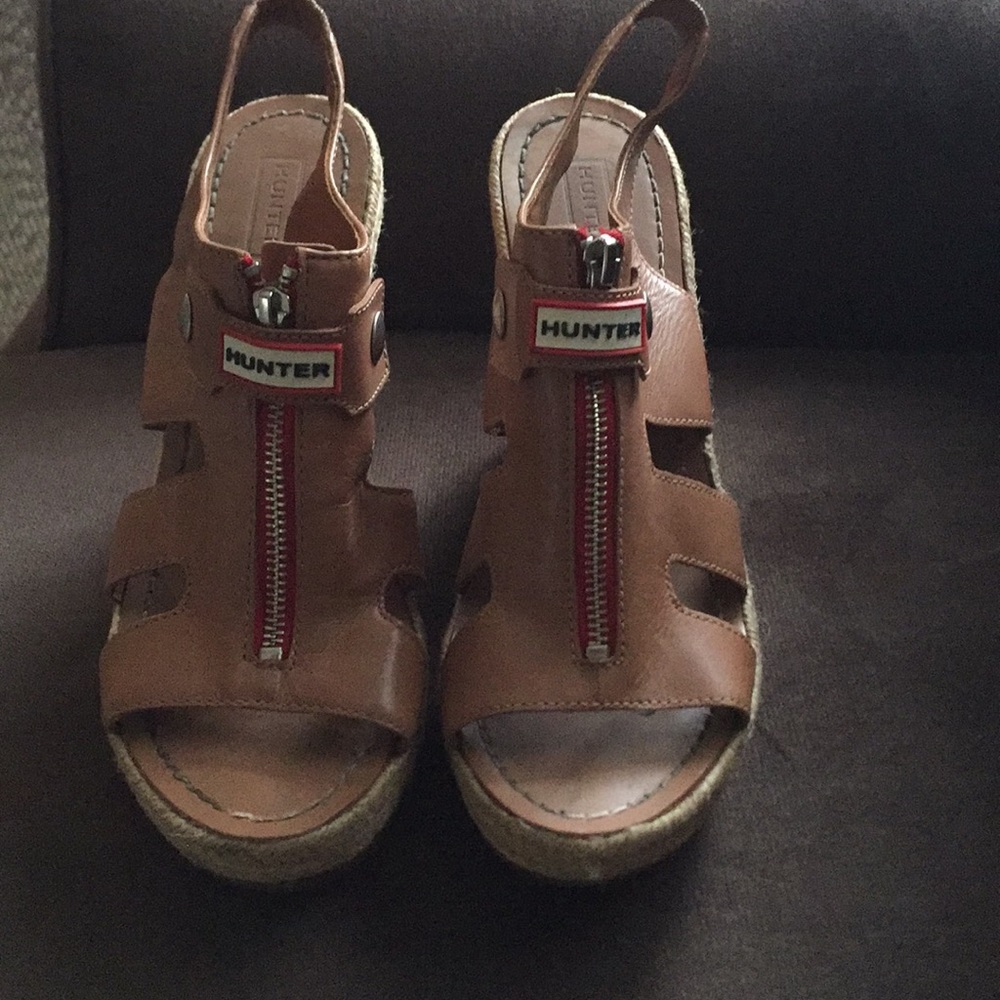 HUNTER MORANT Wooden Platform Leather Sndl Sz 9.5